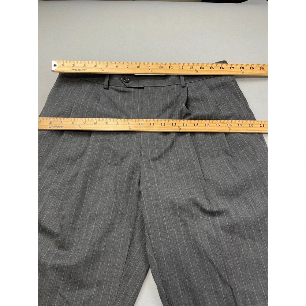 Chaps Mens 100% Wool Pinstripe 2 Piece Suit Charcoal Grey 40S 33W x 30L‎